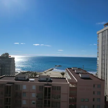 アパート Edificio Oasis カルプ