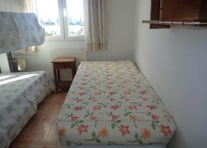 Edificio Oasis * カルプ