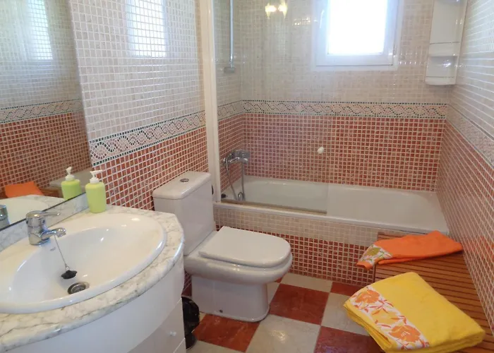 アパート Edificio Oasis カルプ